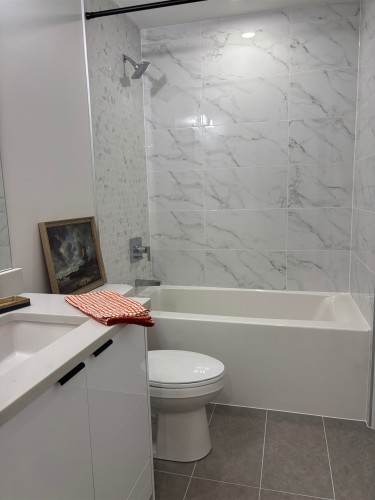 402-13458 95Th Avenue, Surrey, BC 