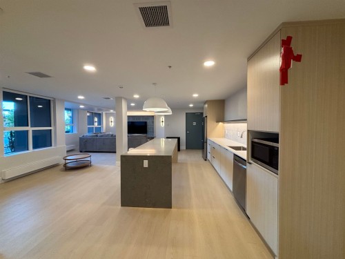 402-13458 95Th Avenue, Surrey, BC 