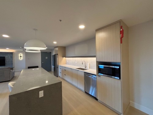 402-13458 95Th Avenue, Surrey, BC 