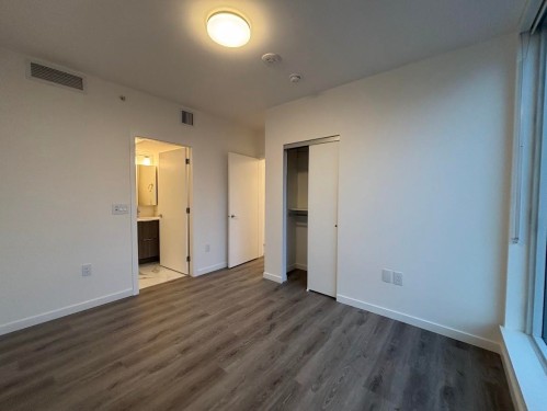 23Xx-10333 133St Street, Surrey, BC 