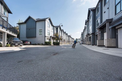 406-2267 Mckenzie Road, Abbotsford, BC 