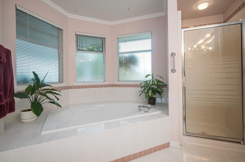 8459 142A Street, Surrey, BC 