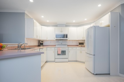 8459 142A Street, Surrey, BC 