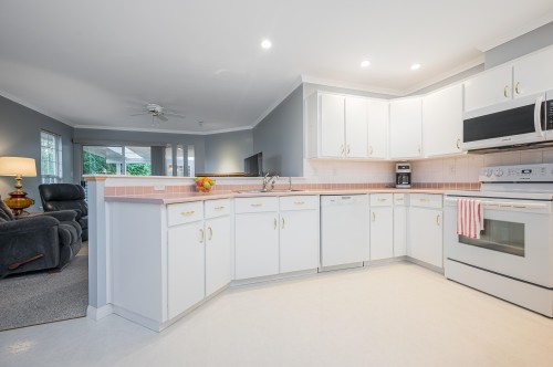 8459 142A Street, Surrey, BC 