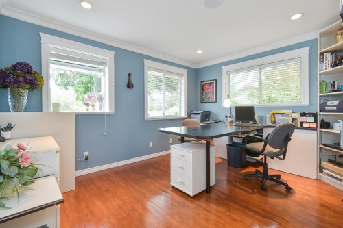 7463 216 Street, Langley, BC 