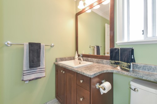 7463 216 Street, Langley, BC 