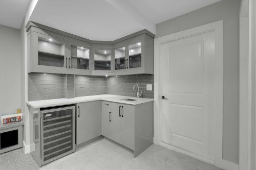 8232 144A Street, Surrey, BC 