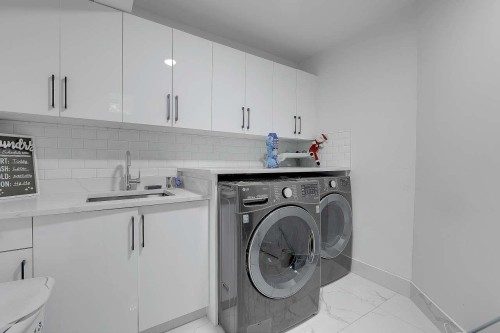 8232 144A Street, Surrey, BC 