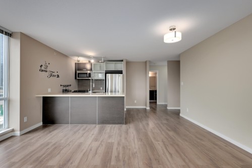 604-9981 Whalley Boulevard, Surrey, BC 