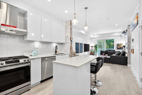 A209-8447 202 Street, Langley, BC 