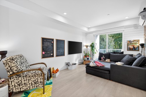 A209-8447 202 Street, Langley, BC 