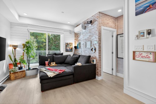 A209-8447 202 Street, Langley, BC 