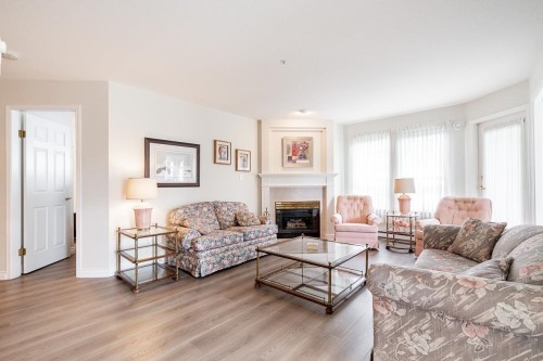 205-1576 Merklin Street, White Rock, BC 