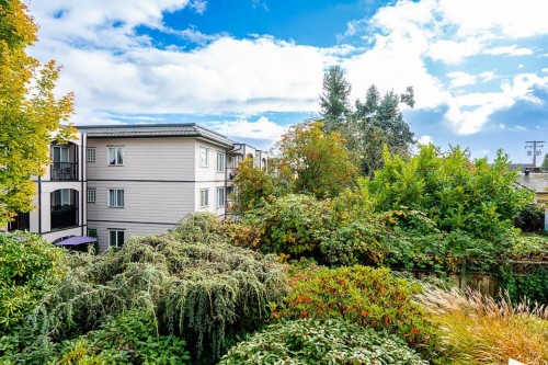 205-1576 Merklin Street, White Rock, BC 