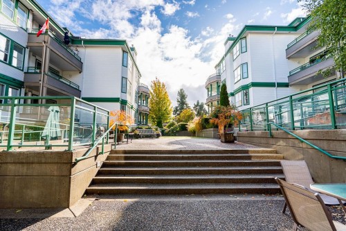 205-1576 Merklin Street, White Rock, BC 