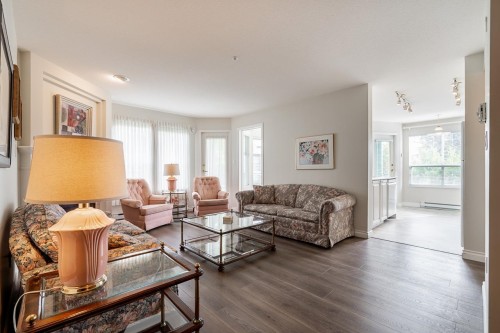 205-1576 Merklin Street, White Rock, BC 