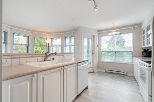 205-1576 Merklin Street, White Rock, BC 