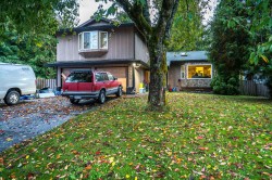 9417 204a Street  Langley, BC V1M 1Y9