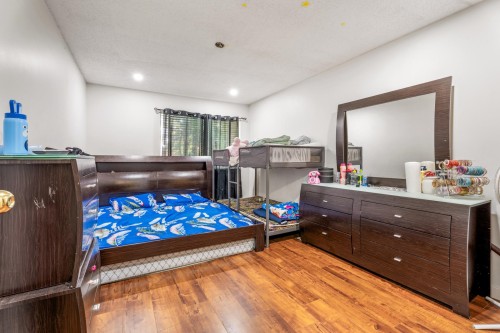 208-7144 133B Street, Surrey, BC 