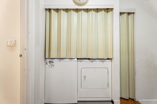 208-7144 133B Street, Surrey, BC 