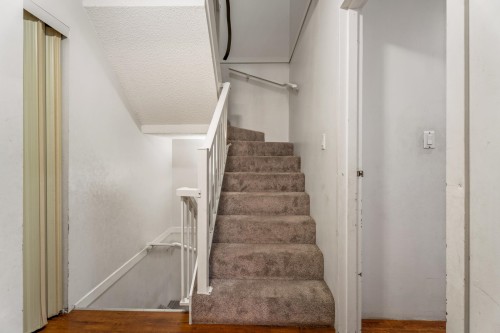 208-7144 133B Street, Surrey, BC 