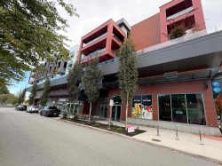 A417-20727 Willoughby Town Centre Drive  Langdale, BC V2Y 3N1