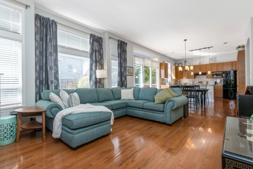 7037 201 Street, Langley, BC 