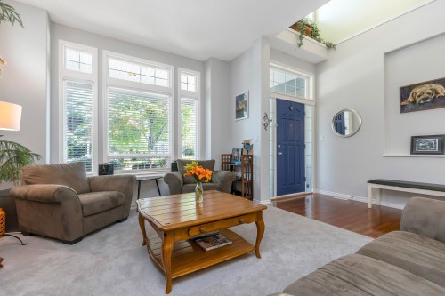 7037 201 Street, Langley, BC 