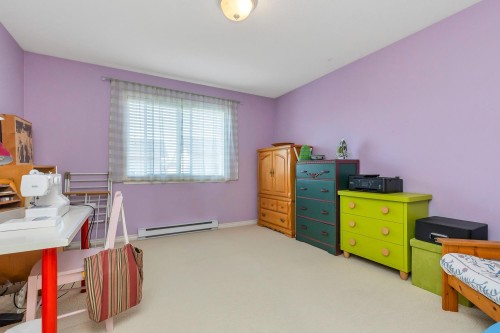 7037 201 Street, Langley, BC 