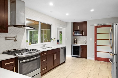 28280 Myrtle Avenue, Abbotsford, BC 