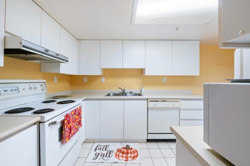 503-10082 148 Street, Surrey, BC 