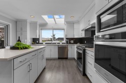 1170 Dolphin Street  White Rock, BC V4B 4G8