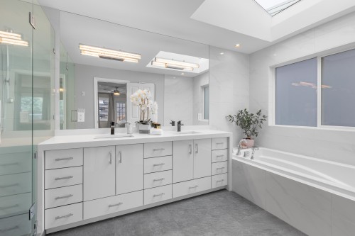 1170 Dolphin Street, White Rock, BC 