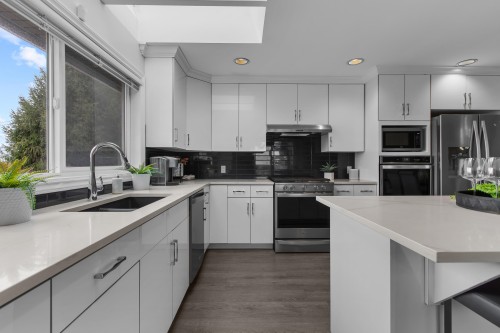 1170 Dolphin Street, White Rock, BC 