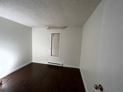 8846 Queen Mary Boulevard, Surrey, BC 