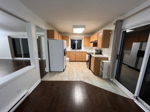 8846 Queen Mary Boulevard, Surrey, BC 