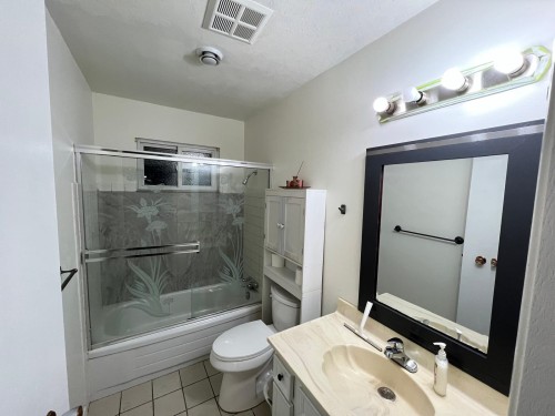 8846 Queen Mary Boulevard, Surrey, BC 