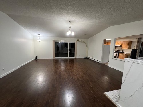 8846 Queen Mary Boulevard, Surrey, BC 