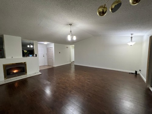 8846 Queen Mary Boulevard, Surrey, BC 