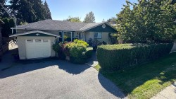 15970 Thrift Avenue  White Rock, BC V4B 2N1