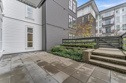 112-13929 105 Boulevard, Surrey, BC 