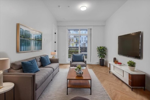 112-13929 105 Boulevard, Surrey, BC 