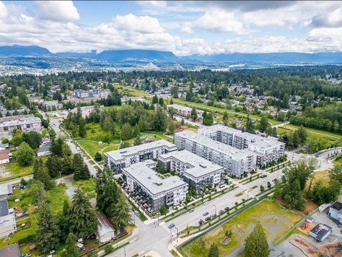 112-13929 105 Boulevard, Surrey, BC 