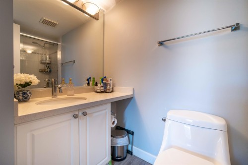 305-13733 74 Avenue, Surrey, BC 