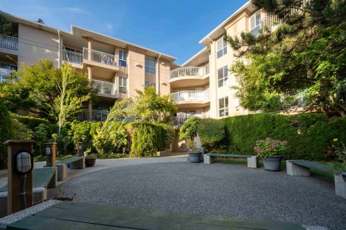 305-13733 74 Avenue, Surrey, BC 