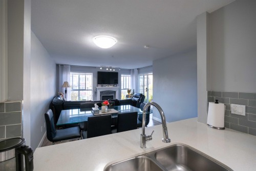 305-13733 74 Avenue, Surrey, BC 