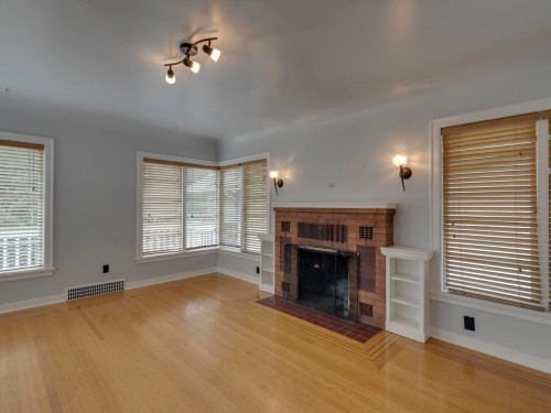 33700 3Rd Avenue, Mission, BC 