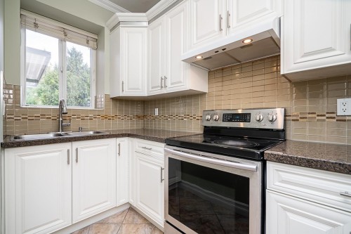 7568 149 Street, Surrey, BC 