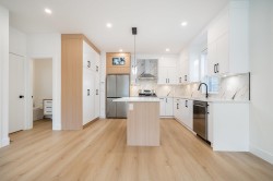 102-16693 16 Avenue  Surrey, BC V3S 9X7