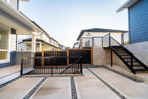 102-16693 16 Avenue, Surrey, BC 